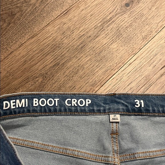 J CREW 9” Billie Demi crop boot crop jeans, size 31 - Picture 2 of 6